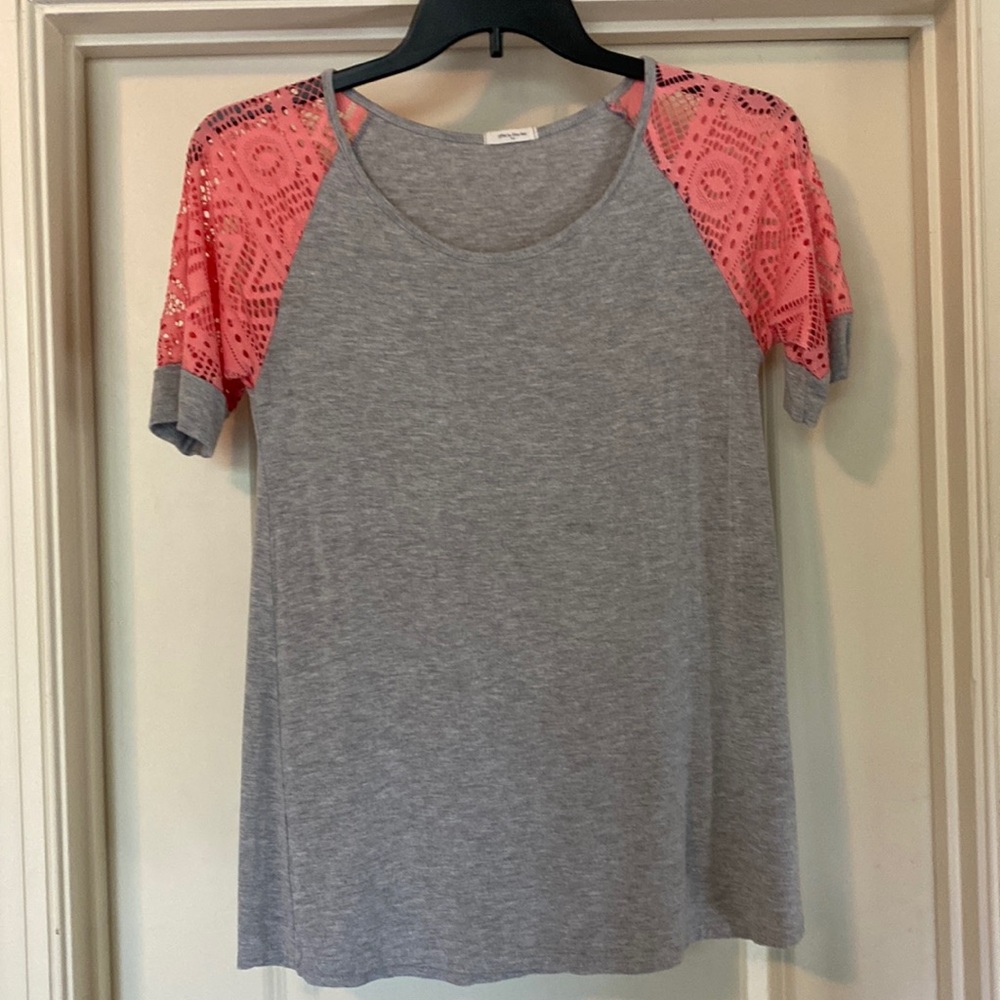 Laser cut out sleeved Top